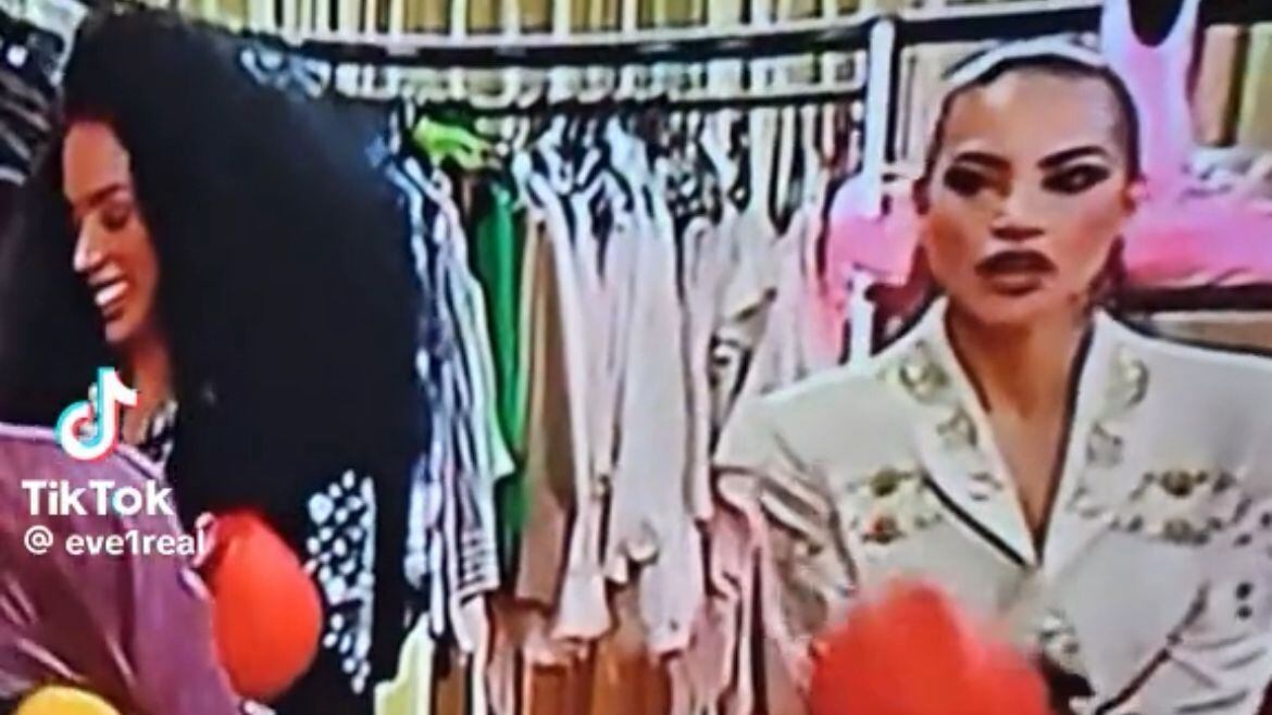 La candidata se cubrió rápidamente pero ya era demasiado tarde. Video en la nota.