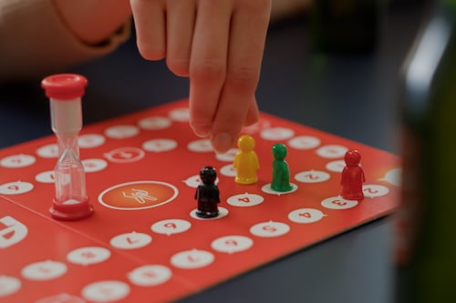 Juegos de mesa potencian habilidades matemáticas tempranas de los niños