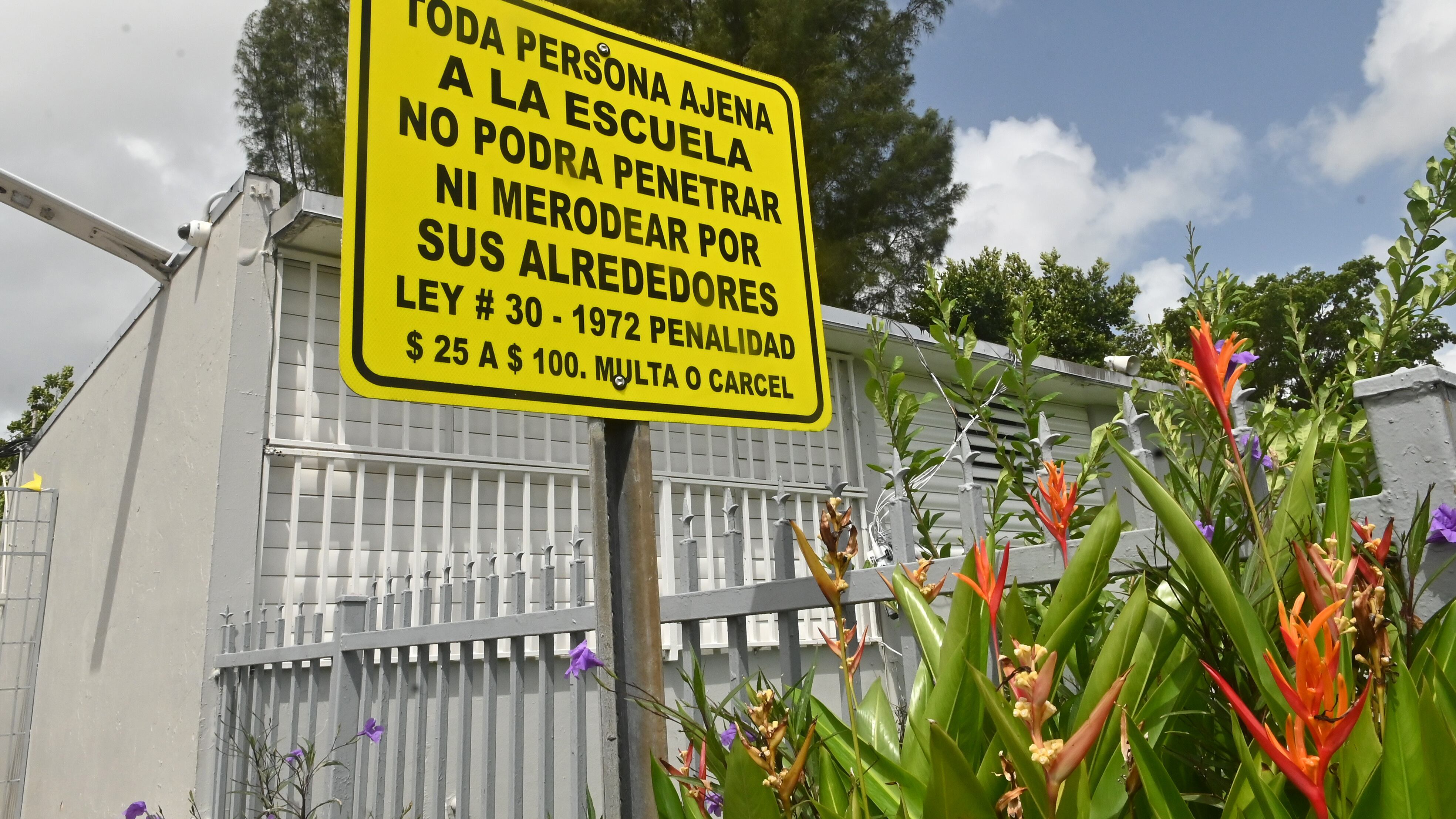 Escuela Elemental, Cristobal Colón