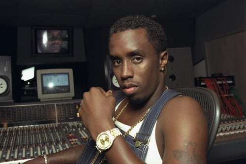 Expareja de Diddy Combs testifica en su juicio y expone el lado más oscuro del productor