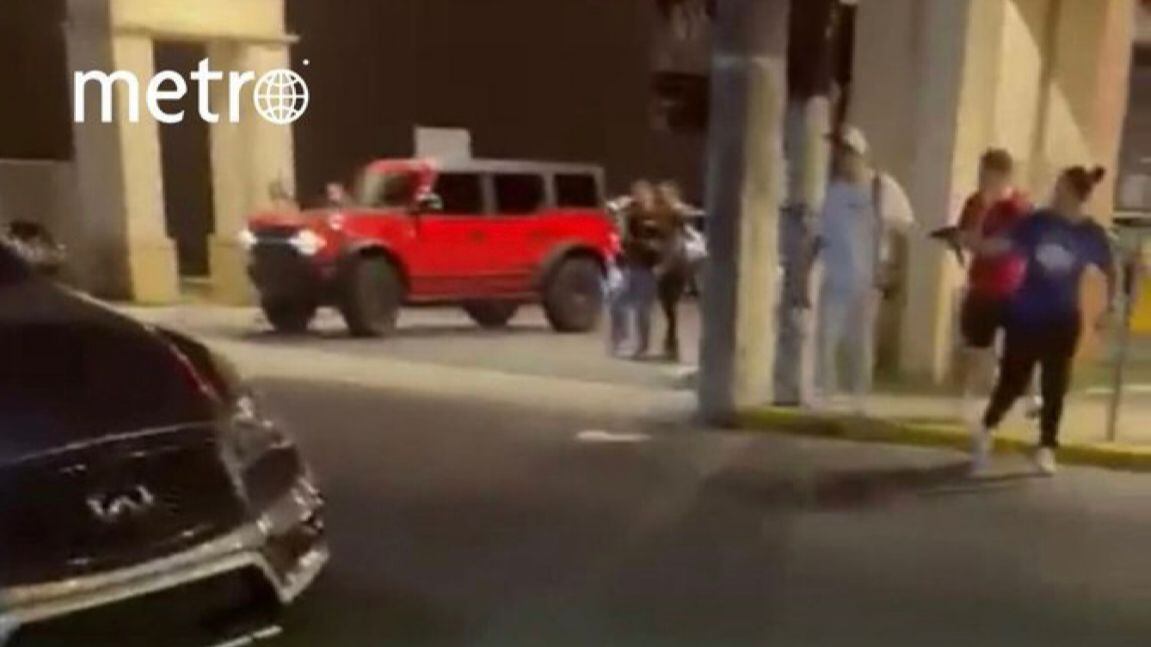 Policía busca a mujer tras asesinatos de dos estudiantes peruanos en la calle Loíza.