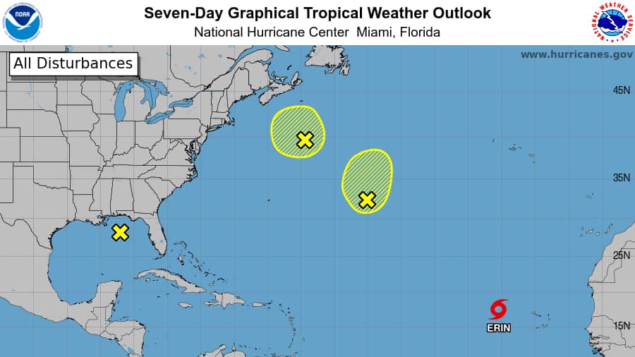 Informe del Centro Nacional de Huracanes del lunes, 11 de agosto de 2025 a las 5:00 p.m.