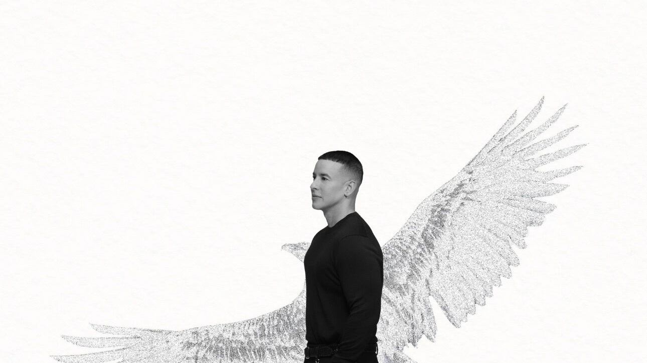 El exponente urbano lanzó su nuevo álbum dedicado a Dios.