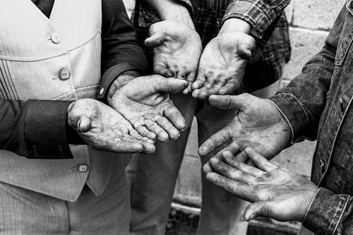 Humanidades Puerto Rico presenta la exposición “Desplazados de su tierra” del fotógrafo Farrique Pesquera