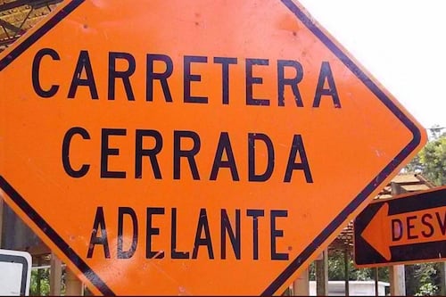 Cierran carretera PR-782 en Comerío por derrame de aceite