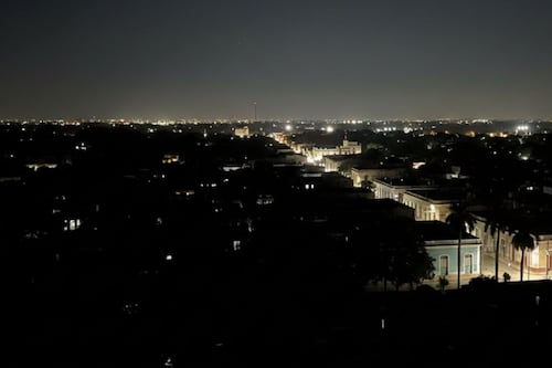 Cuba pospone emblemático Festival del Habano debido a crisis energética
