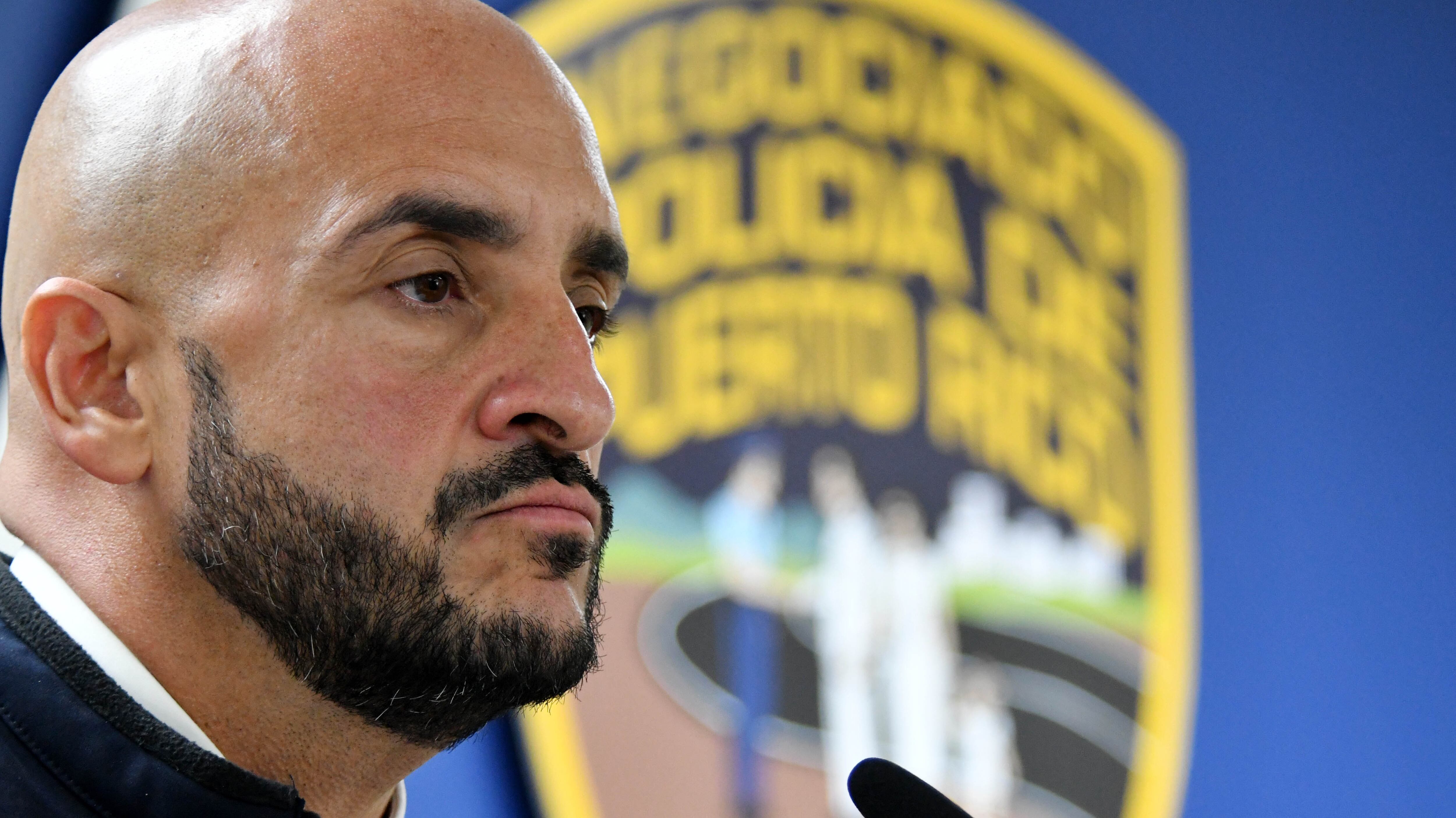 El Comisionado de la Policía, Joseph Gonzalez, ofrece información de estadísticas de la semana pasada.