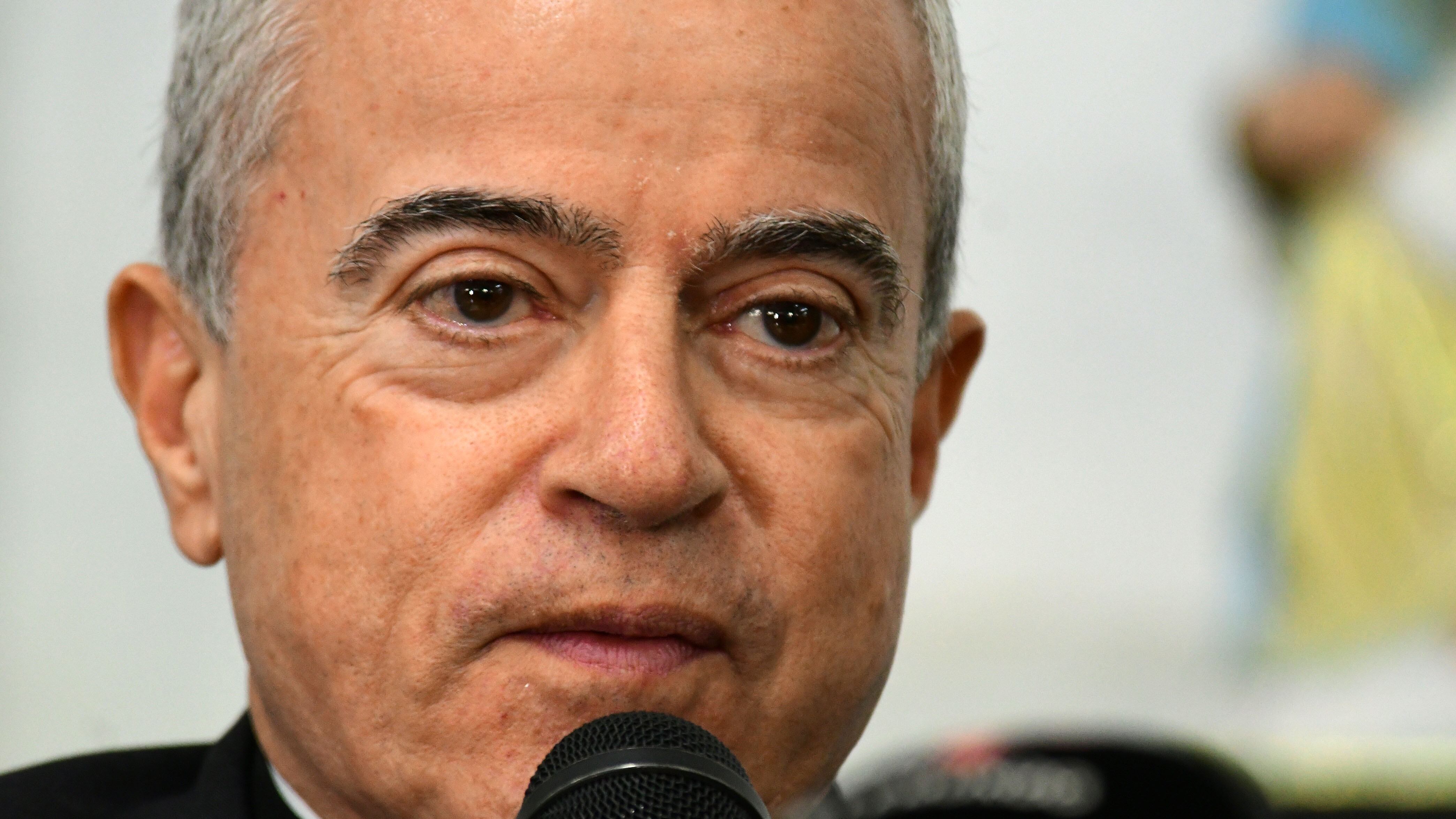 Roberto González Nieves