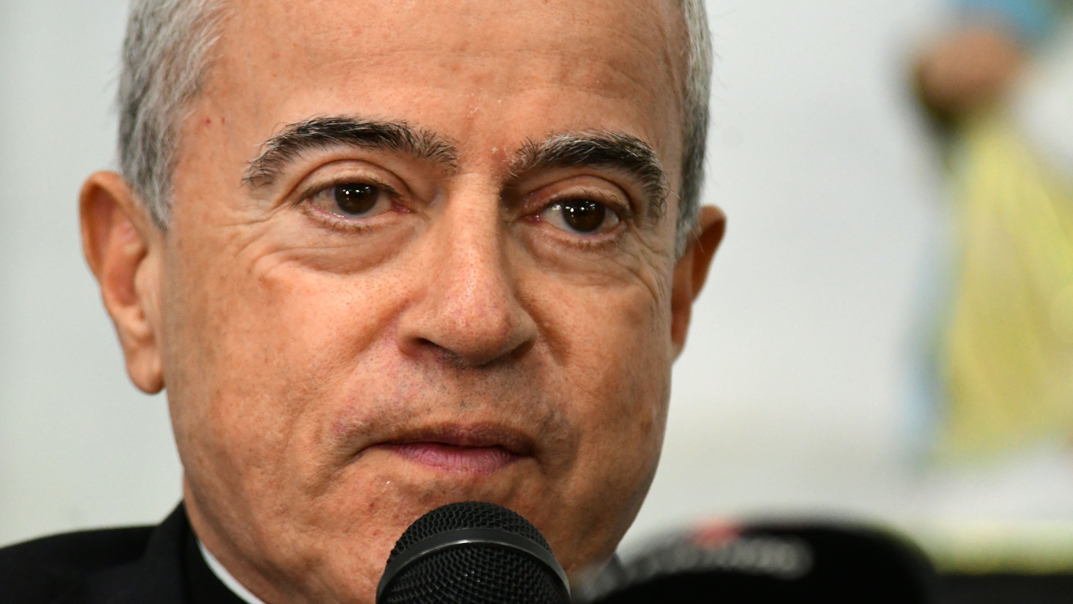 Roberto González Nieves