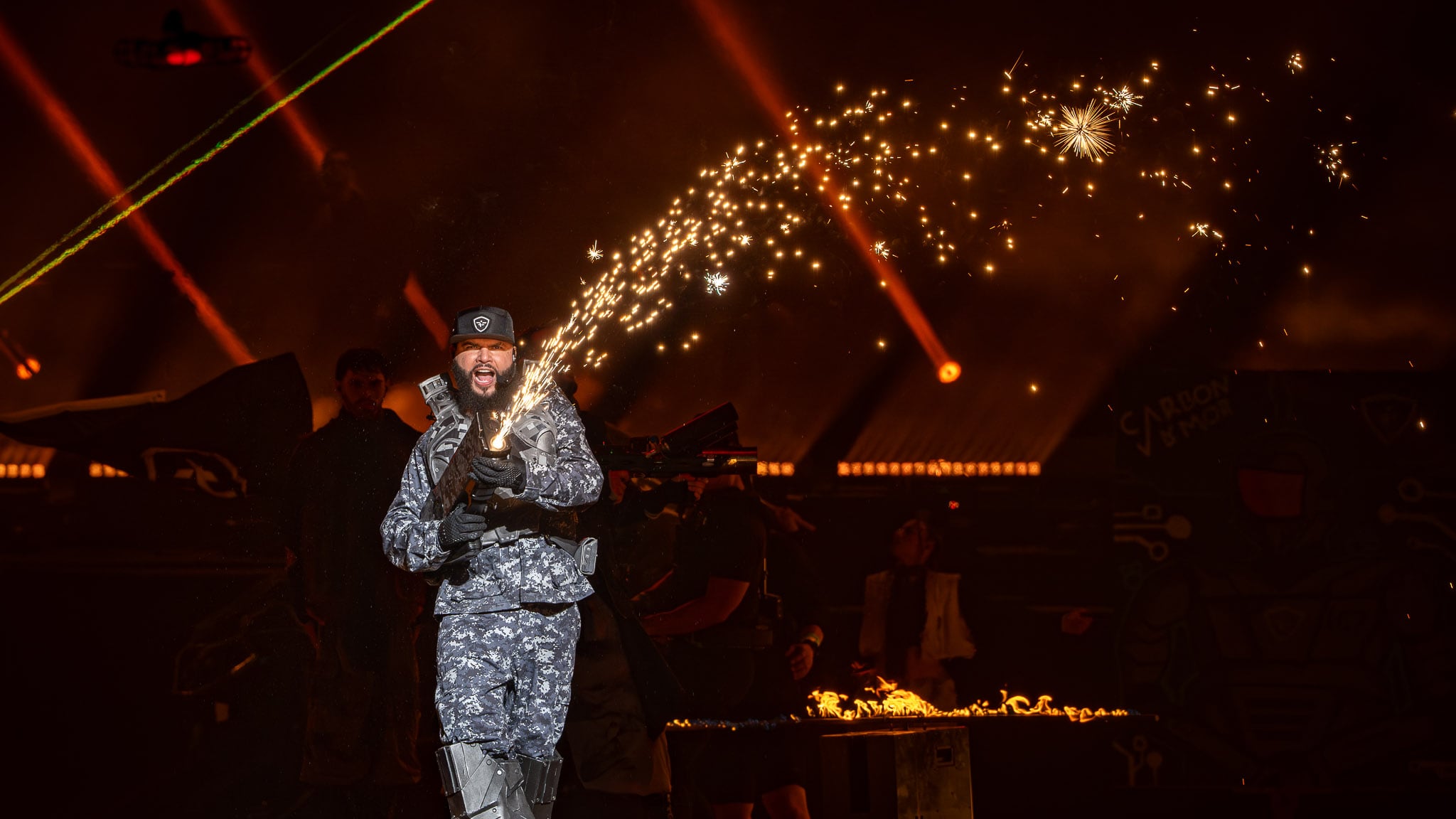 Farruko presenta Cvrbon Vrmor