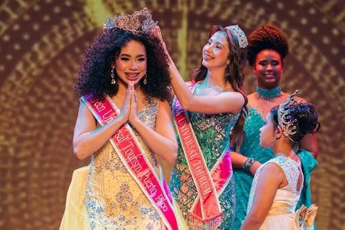 Joven de Guánica se corona como Teen Universal Tourism Puerto Rico