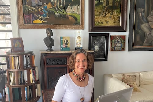 Elsa Tió trae presente su nuevo libro: “Entre patriotas y poetas (espantando el olvido)”