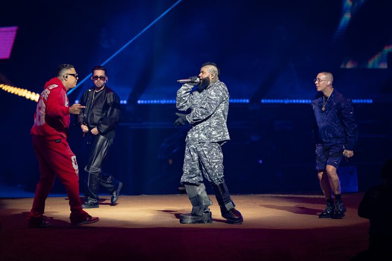 Farruko presenta Cvrbon Vrmor