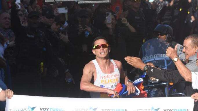 Ganador del medio maratón San Blas en Coamo.