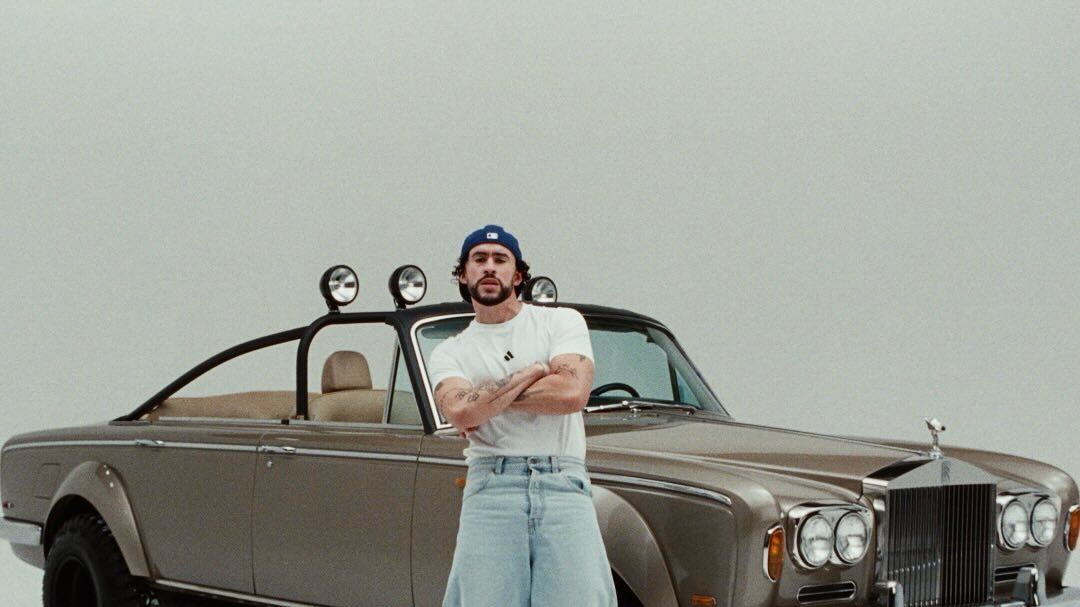 Las pelucas son el accesorio favorito del Conejo Malo.