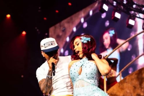 Ozuna sorprende en el ‘Little Miss Drama Tour’ de Cardi B en Florida