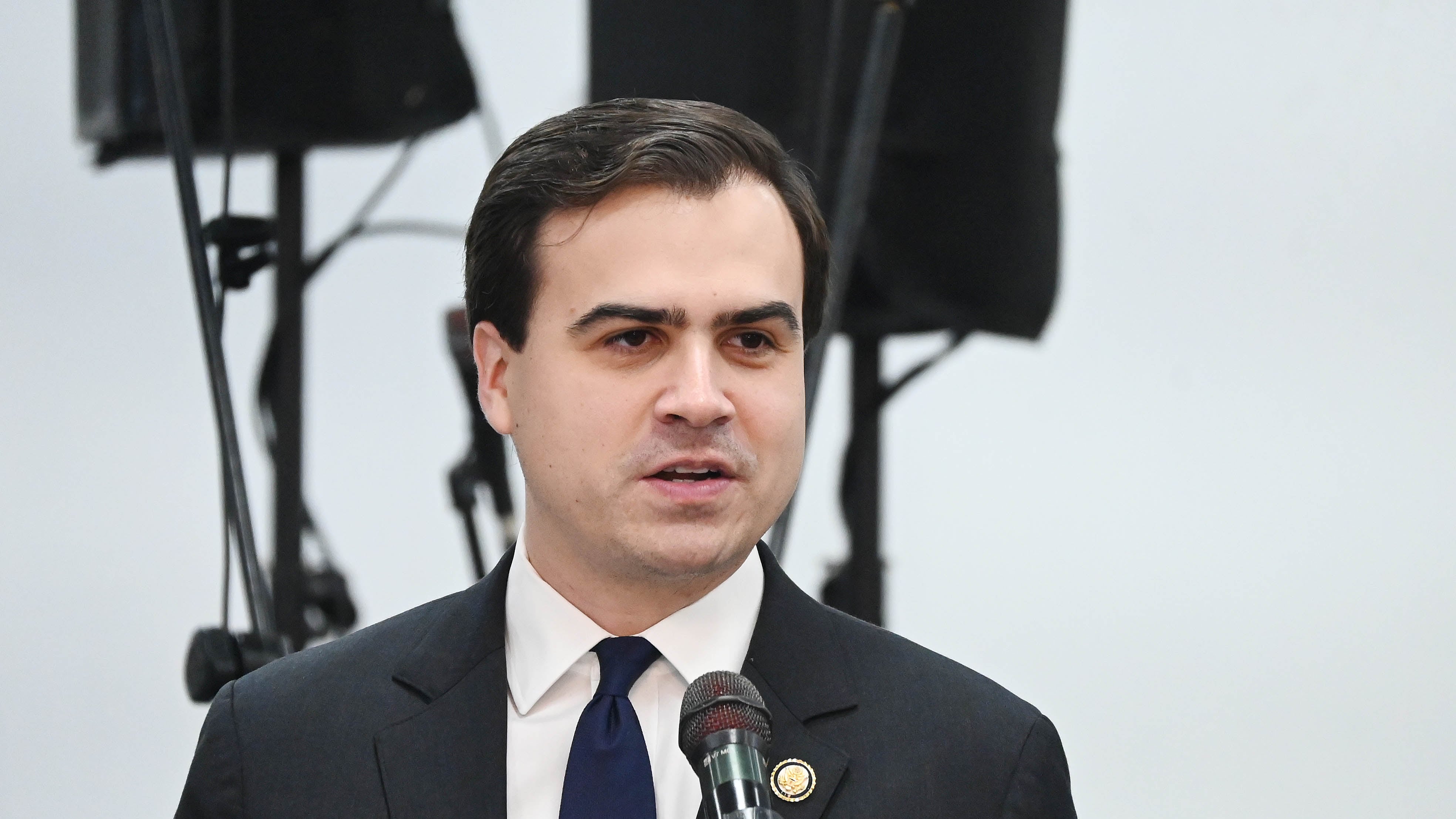 El Comisionado residente en Washington, Pablo José Hernández.