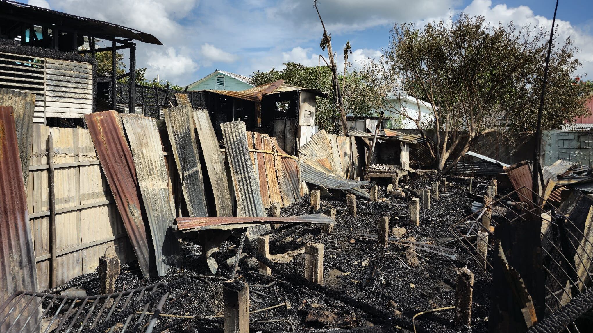 Se queman varias casas en su totalidad en Ponce.
