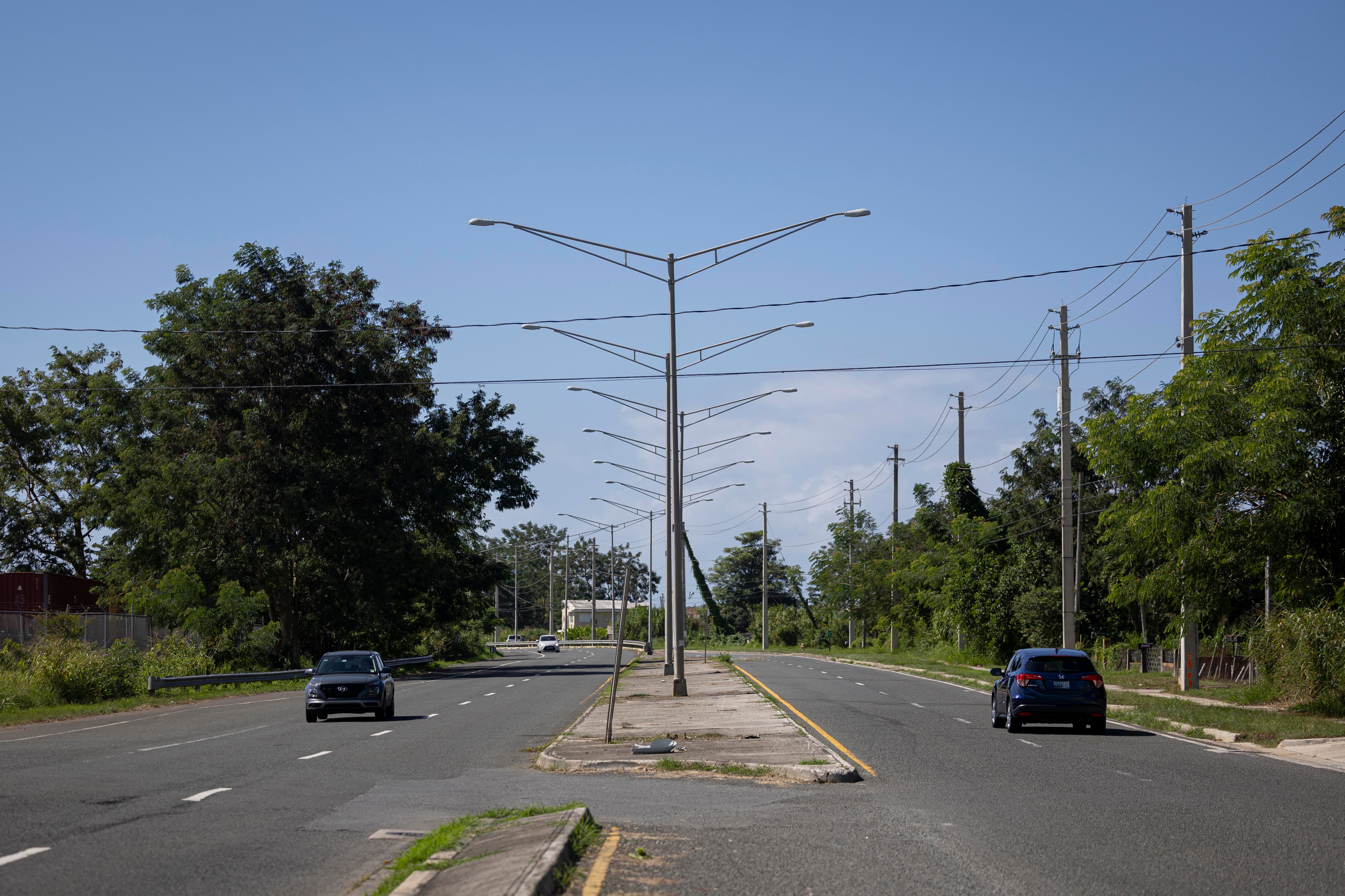 Vista de la carretera 64 del sector el Mani en Mayagüez, Puerto Rico el 12 de enero del 2025. (Foto/Ricardo Arduengo). Centro de Periodismo Investigativo.