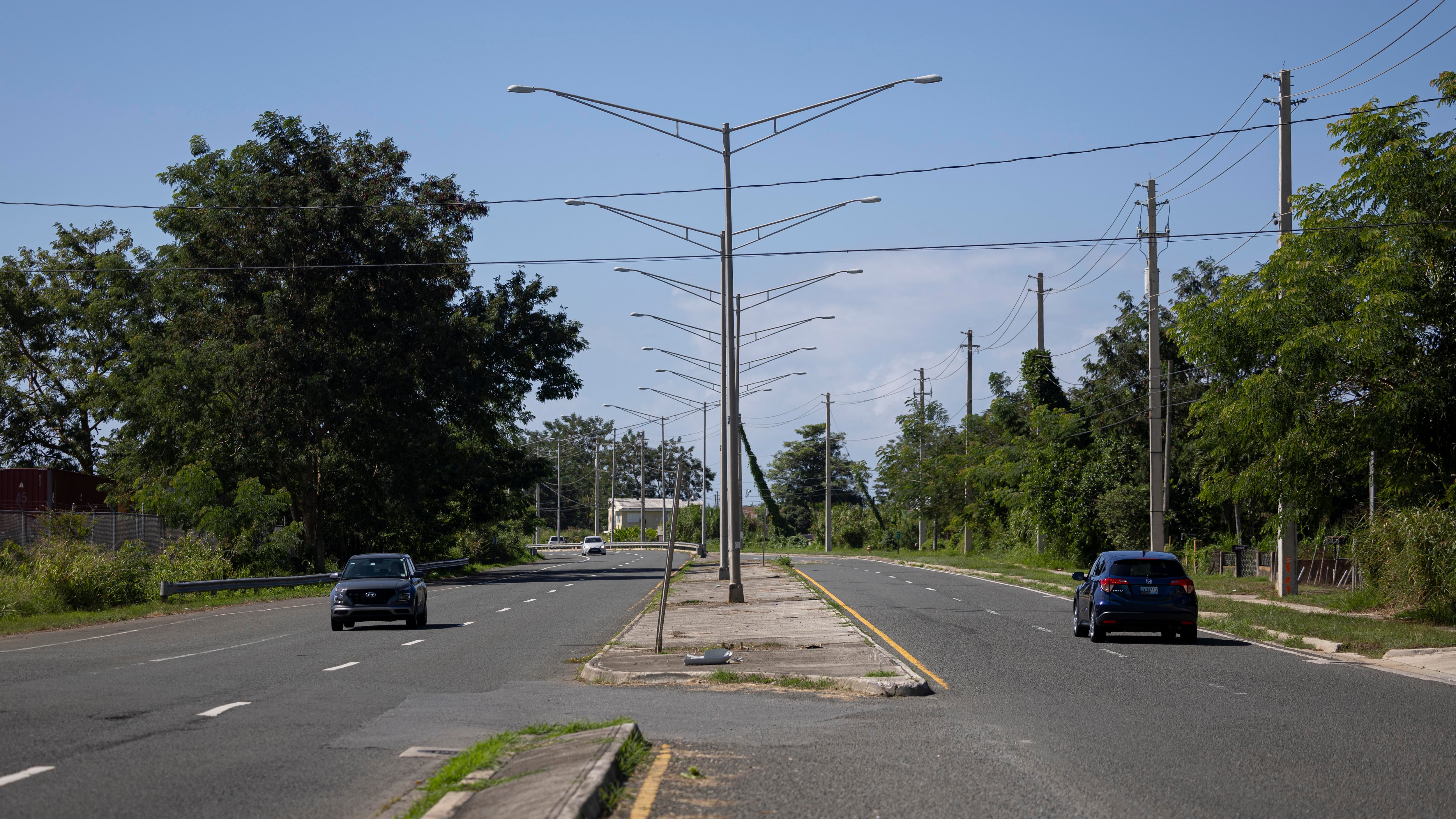 La carretera PR-64 es usualmente un desvío para aliviar el tráfico a través de la PR-2.
