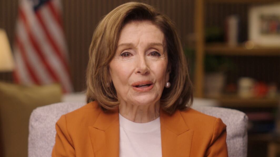 La ex presidenta de la Cámara de Representantes, Nancy Pelosi, confirmó que no buscará la reelección en 2026, poniendo fin a una carrera de casi 40 años.