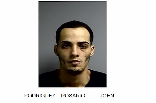 Arrestan a convicto federal “La J” con pistola y con más de 300 bolsas de marihuana en Juncos