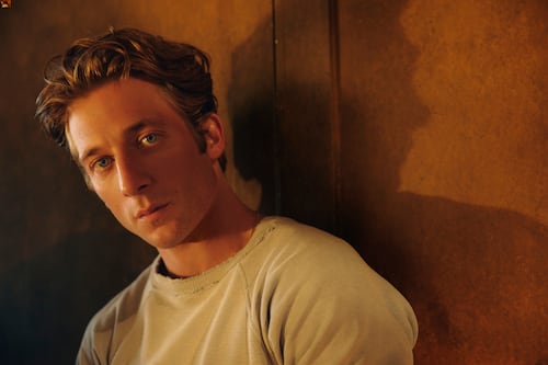 Jeremy Allen White: “Bruce Springsteen me dio el permiso de hacer su historia mía”