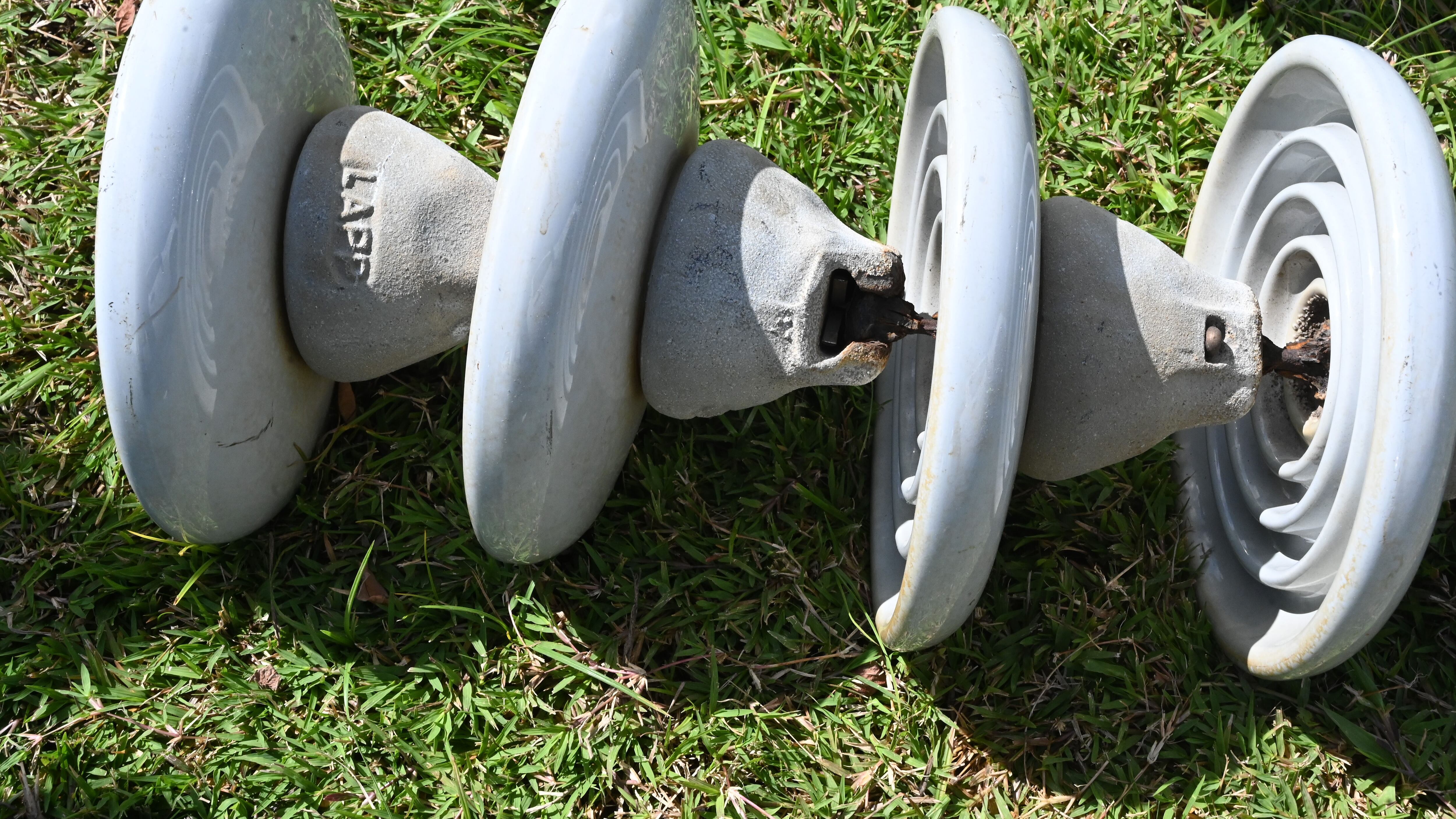 Operaciones de Luma para mantenimiento de aislación y herraje en la línea 377, linea de 115 voltios