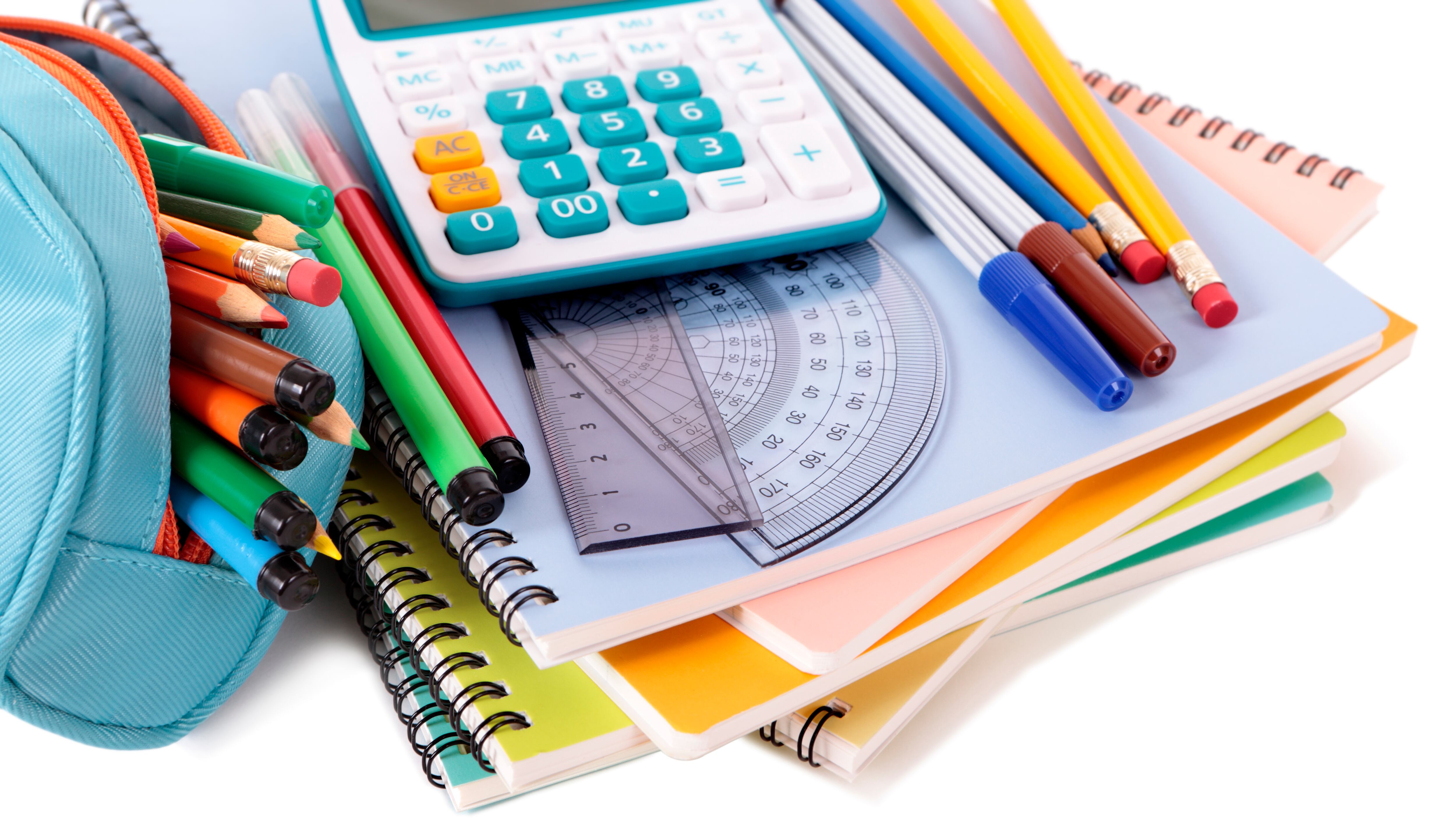 Prefeitura promove mutirão do material e uniforme escolar