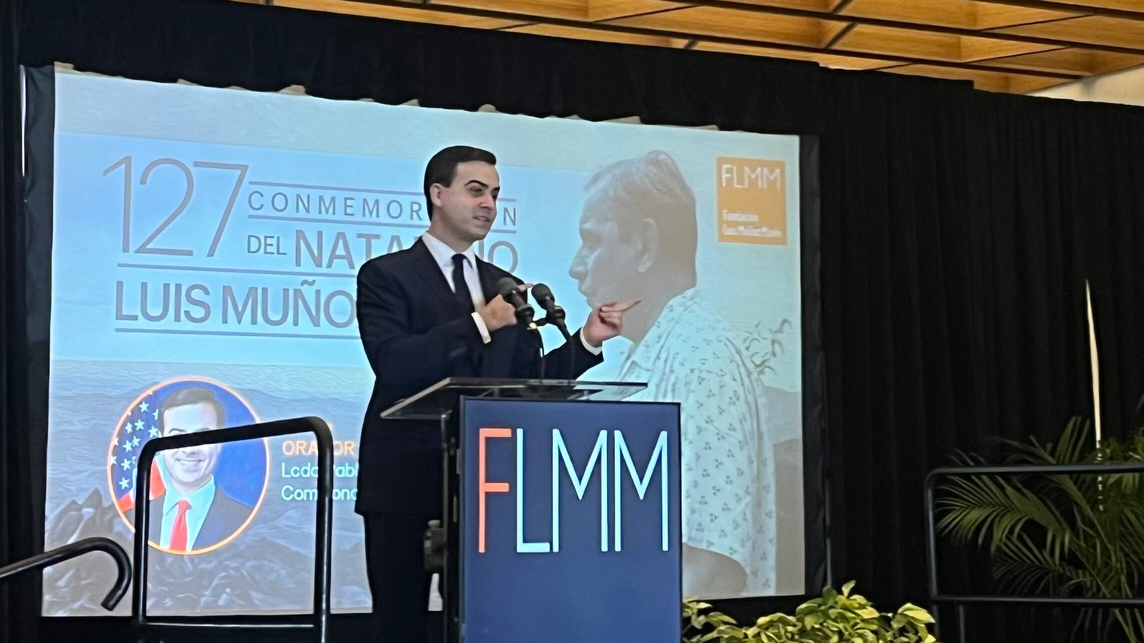 El comisionado residente, Pablo José Hernández, participó como orador principal de la actividad.