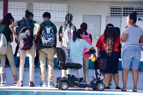 Educación redefine su rol en terapias de estudiantes con discapacidades