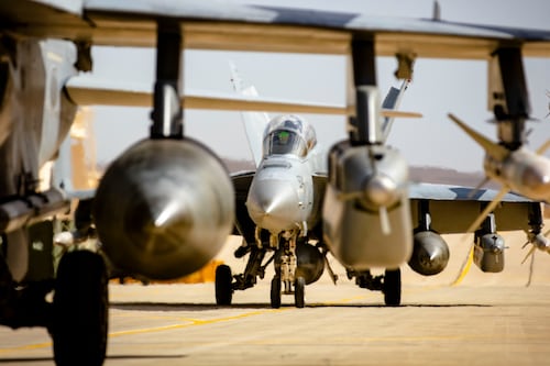 Trump amenaza con reanudar ataques a Irán si fracasan las conversaciones de Islamabad