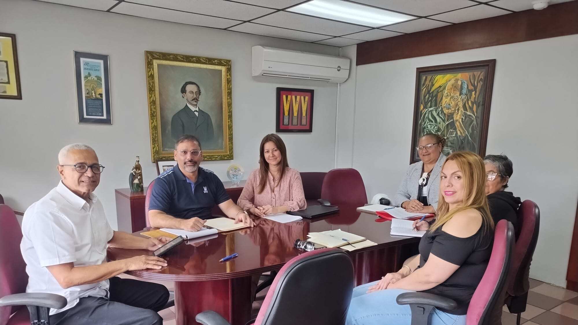 Municipios impulsan miles de proyectos de reconstrucción con fondos de FEMA