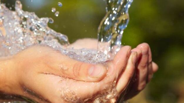 Agua potable suspensión/Internet