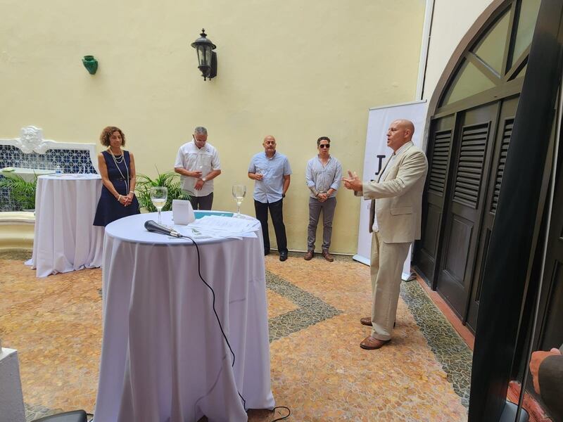 Lanzamiento y degustación de vinos Dr. Konstantin Frank en la Oficina de Comercio y Turismo de Nueva York en San Juan.