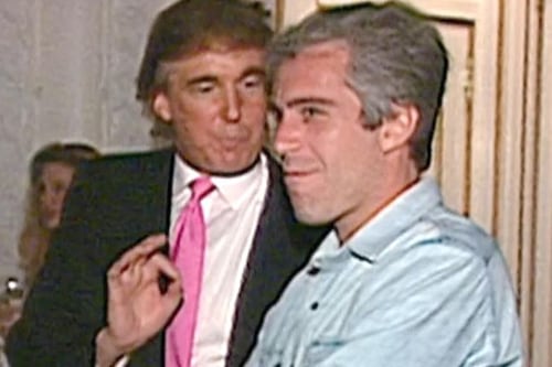 Demócratas publican correos de Epstein que implican a Trump con una víctima de abuso sexual