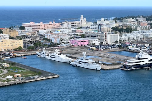 ¡Voy subiendo! Ofrecen viajes en helicóptero para llegar a las SanSe