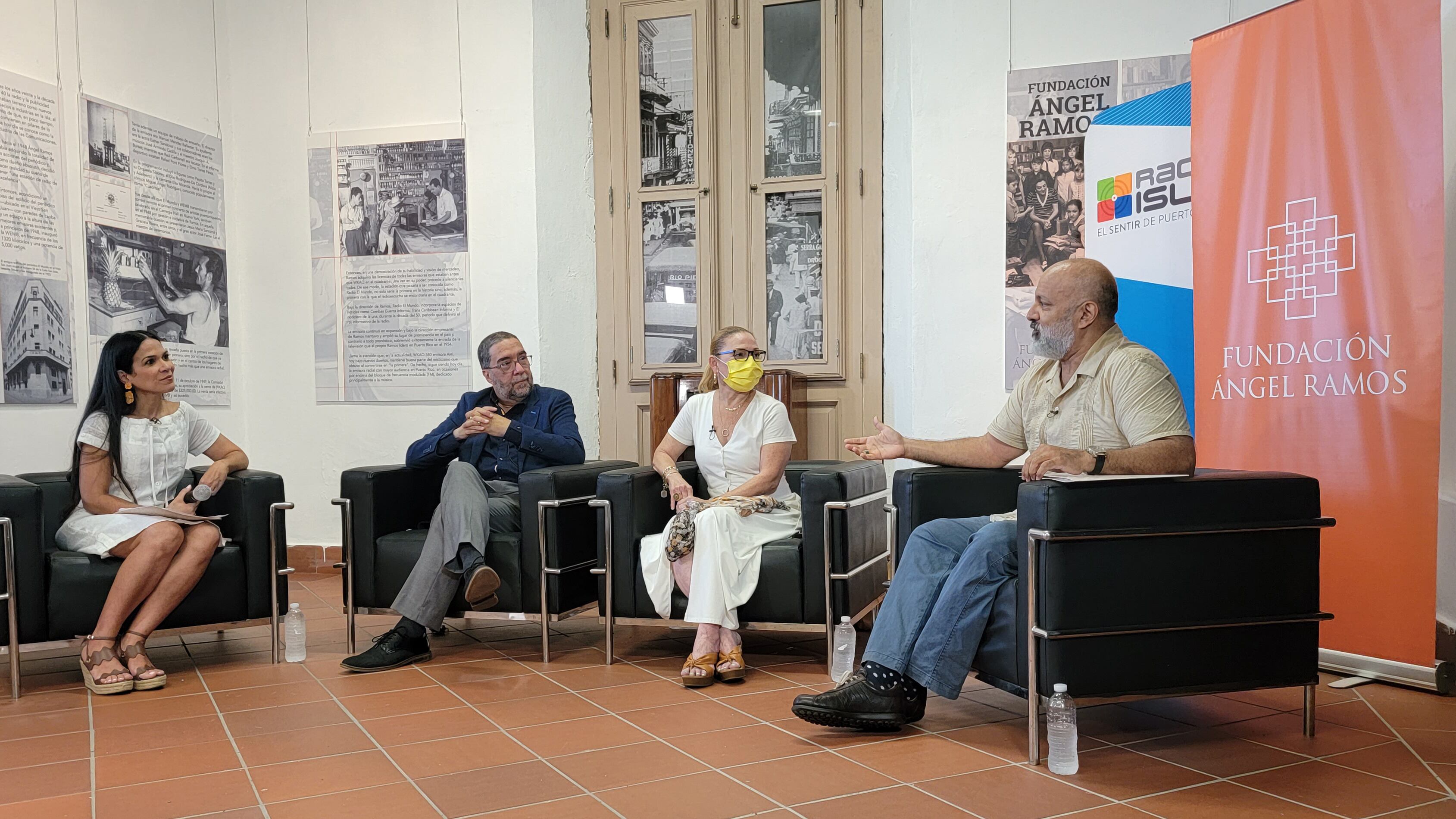 Ana Teresa Toro, moderadora junto a los panelistas: Eduardo Lamadrid, Damaris Suárez y Mario Roche Morales. (Suministrada)