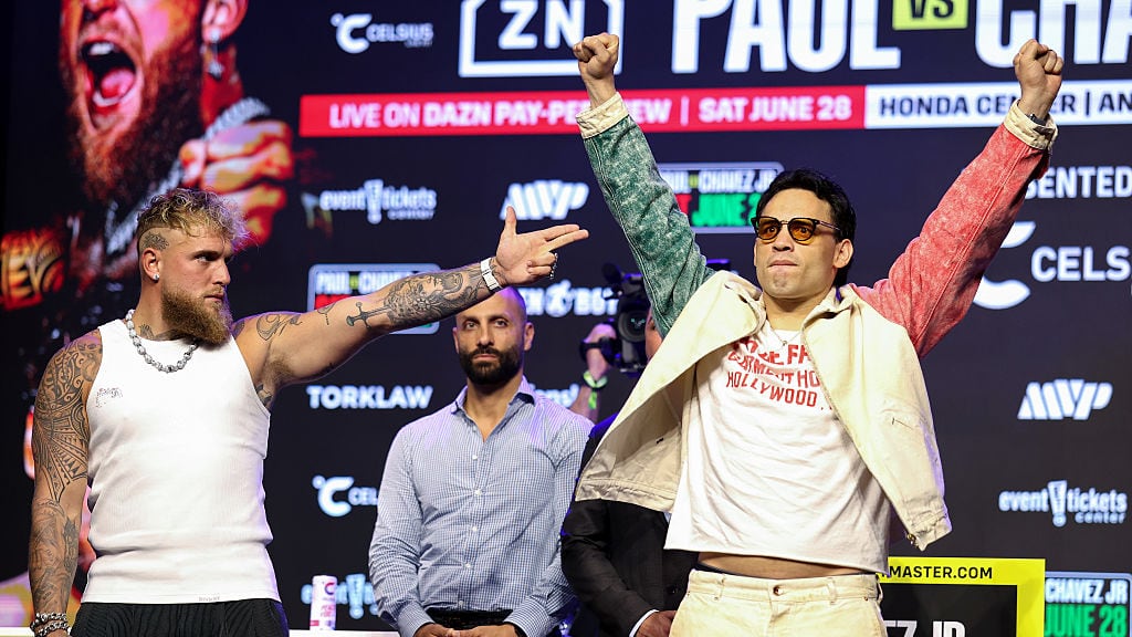 Jake Paul v Julio Cesar Chavez Jr