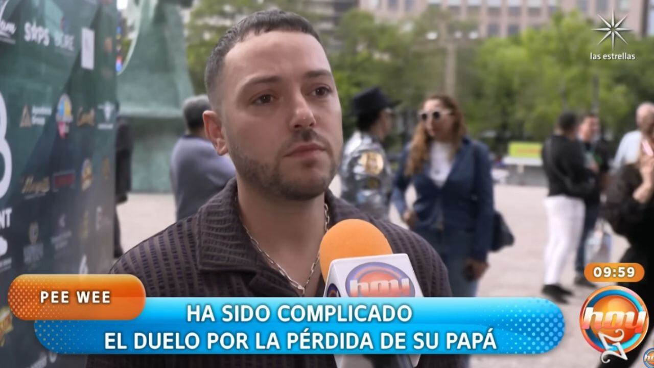 Anunció la muerte de su padre