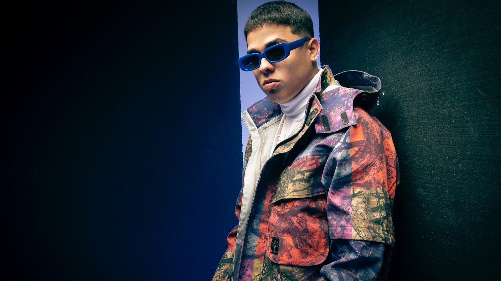 Estrena su nuevo álbum