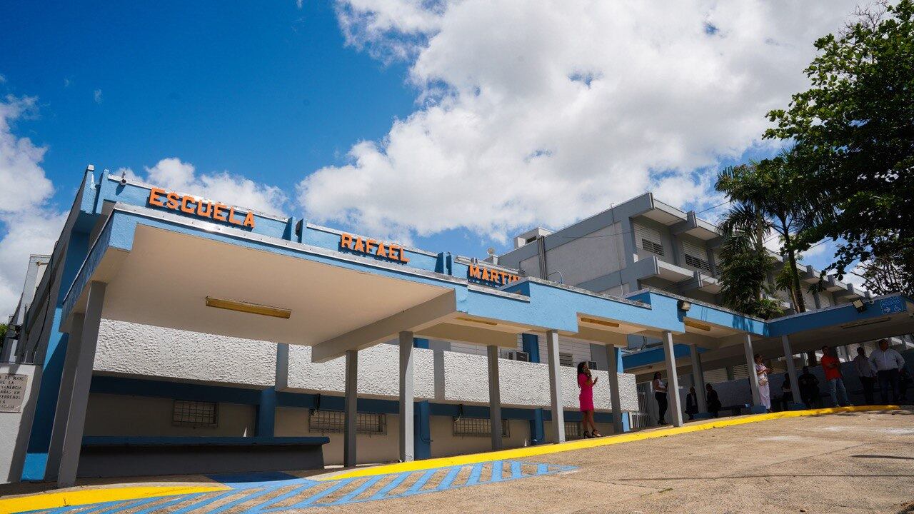 Escuela Rafael Martínez Nadal, en Guaynabo.