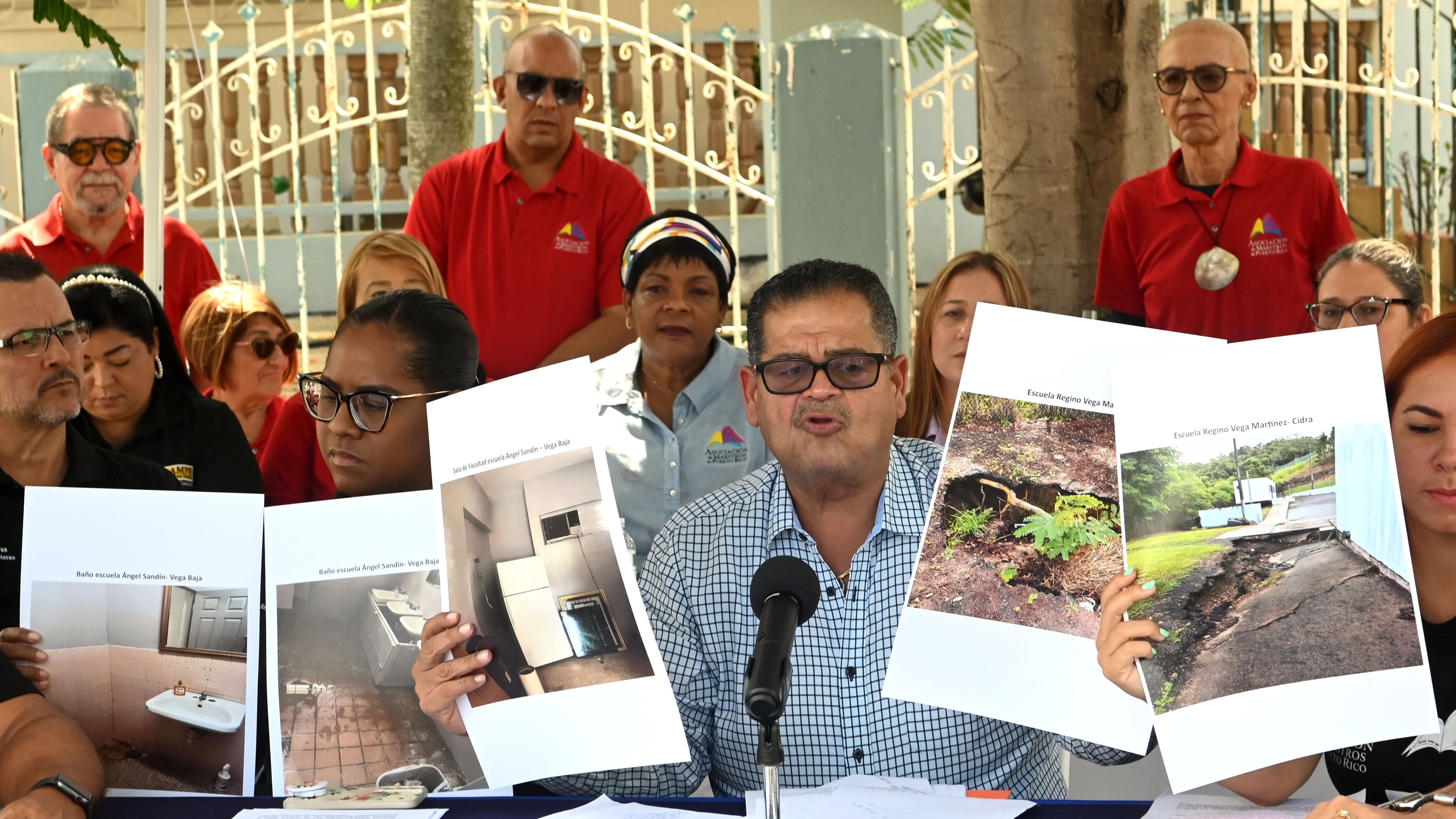 El presidente de la Asociación de Maestros, Víctor Bonilla Sánchez