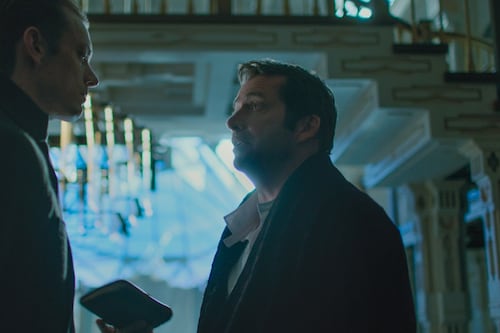 Netflix da a conocer primeras imágenes de "Altered Carbon"