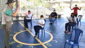 Adiestran estudiantes y maestros de educación especial sobre recreo seguro en pandemia